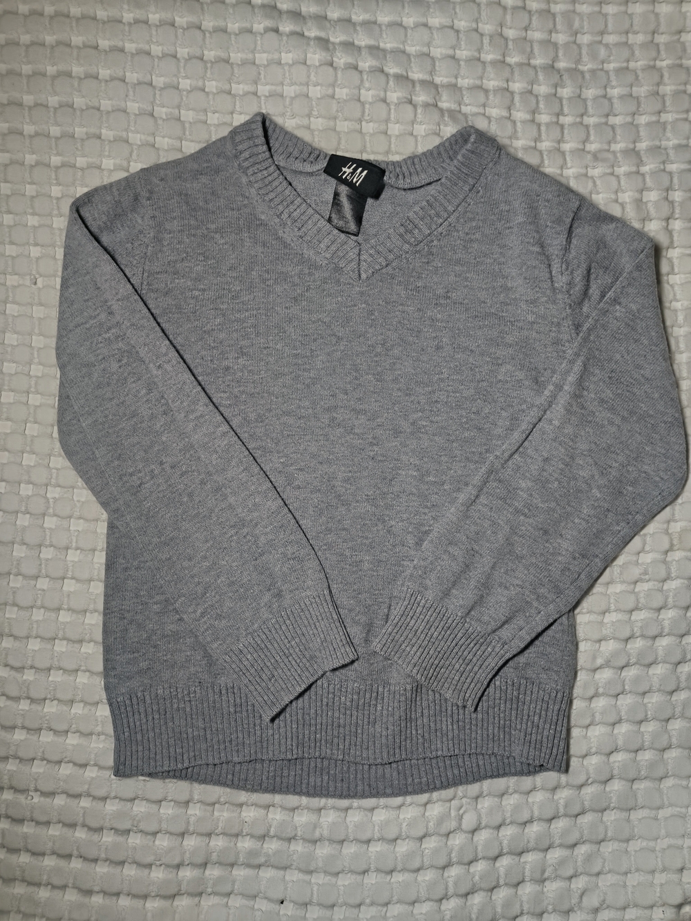 H&M Light Gray V-Neck Knit Sweater
